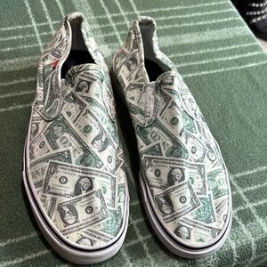 Divided Men's Dollar Print Slip-On Shoes - Green and White